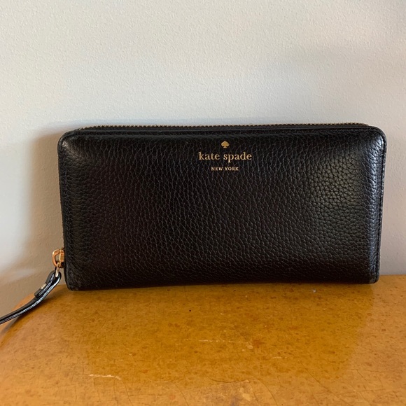 Kate Spade Wallet - Picture 1 of 3